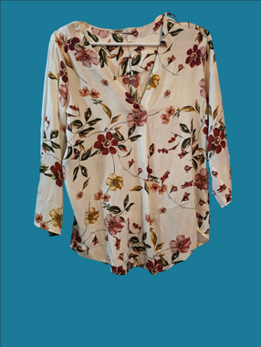4/$67 Deal! Stradivarius Cream Floral Blouse